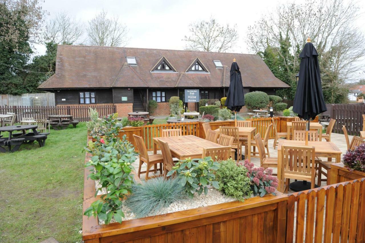 ホテル White Hart By Chef & Brewer Collection Chalfont St Giles エクステリア 写真