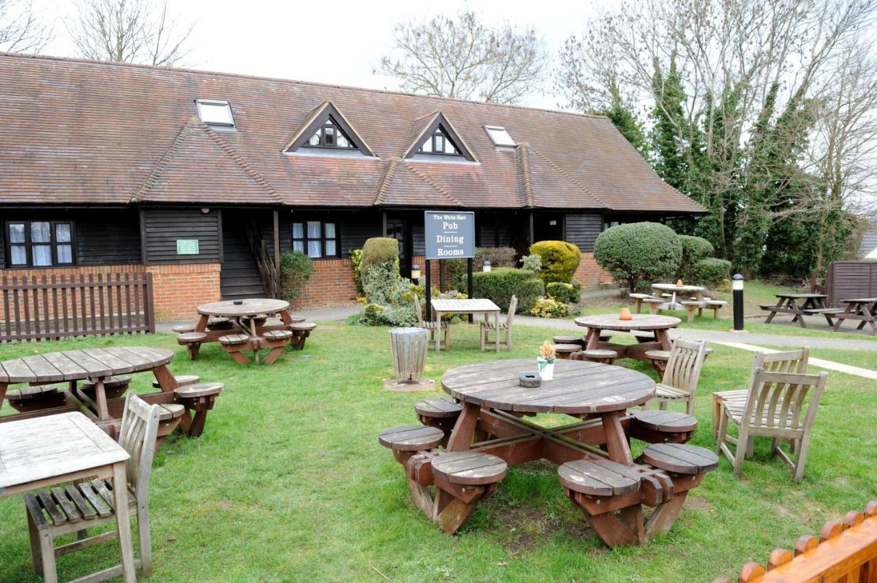 ホテル White Hart By Chef & Brewer Collection Chalfont St Giles エクステリア 写真